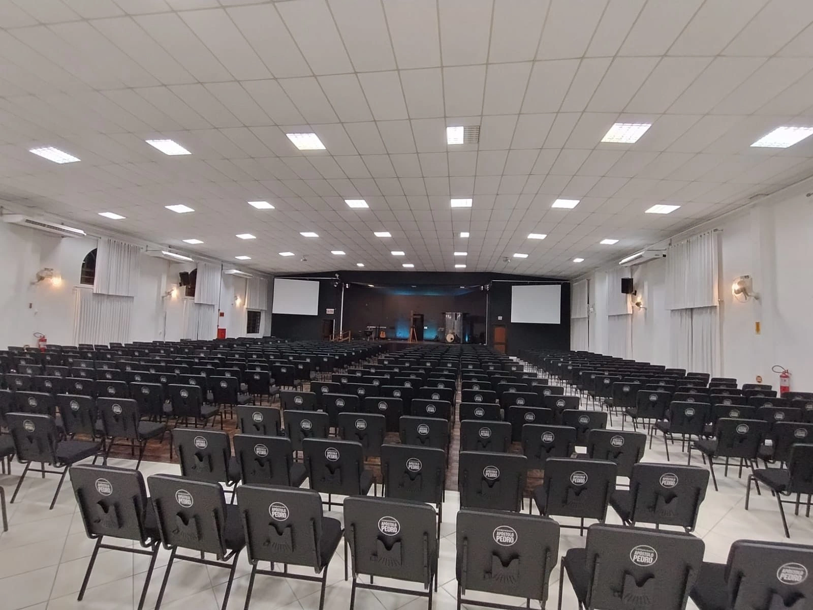 Igreja atendida pela Scarparo